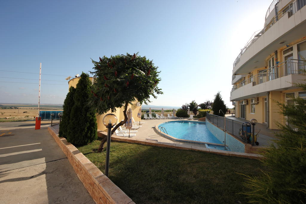 Menada Sunset Kosharitsa Apartments Esterno foto